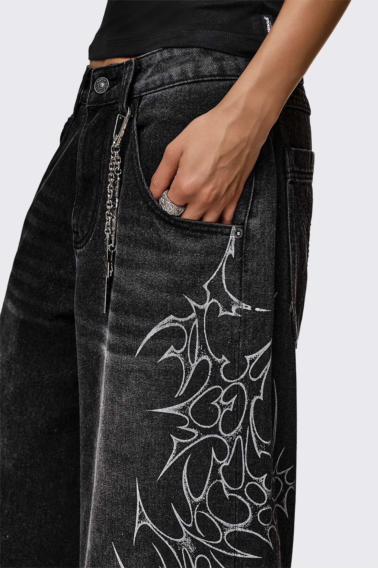 Blaze Graphic Washed Jorts